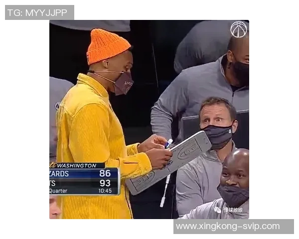 大洛专注卡位技巧努力为队友创造更好抢板机会 大洛专注卡位技巧努力为队友创造更好抢板机会