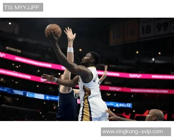 锡安罚球表现不佳14投7中贡献20分9篮板6助攻罚球仅6中12