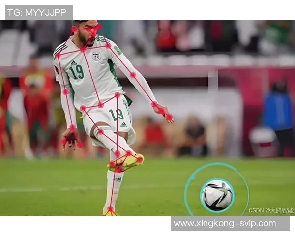 门德斯闪耀登场仅7分钟任意球世界波助巴黎领先 门德斯闪耀登场仅7分钟任意球世界波助巴黎领先