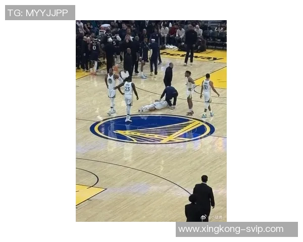 杰伦布朗表现低迷14投6中仅得12分5助攻失误5次正负值惨淡并列最低