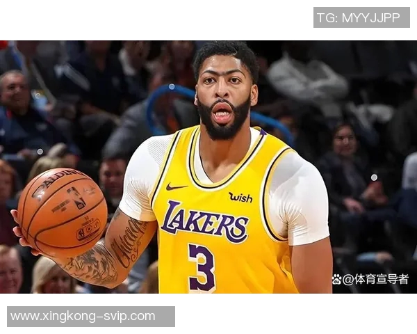 帕金斯对浓眉身材变化的看法:树立榜样保持良好体型的重要性 帕金斯对浓眉身材变化的看法:树立榜样保持良好体型的重要性