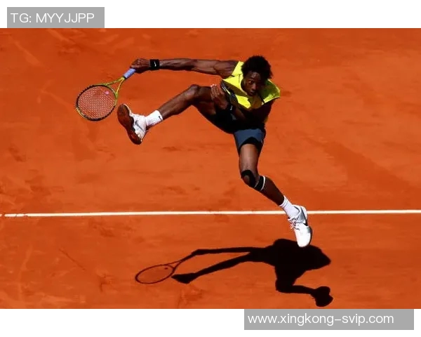 科瓦奇赞阿德耶米跳跃能力超凡如同飞翔的球员 科瓦奇赞阿德耶米跳跃能力超凡如同飞翔的球员