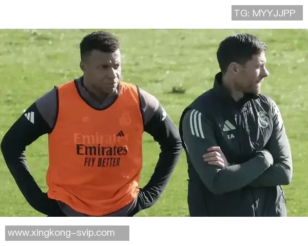 姆巴佩抵达皇马基地进行检查能否出战阿拉维斯成焦点