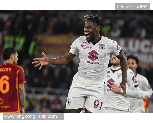 瓦斯在罗马展现速度与得分能力助力球队攻势足球新篇章